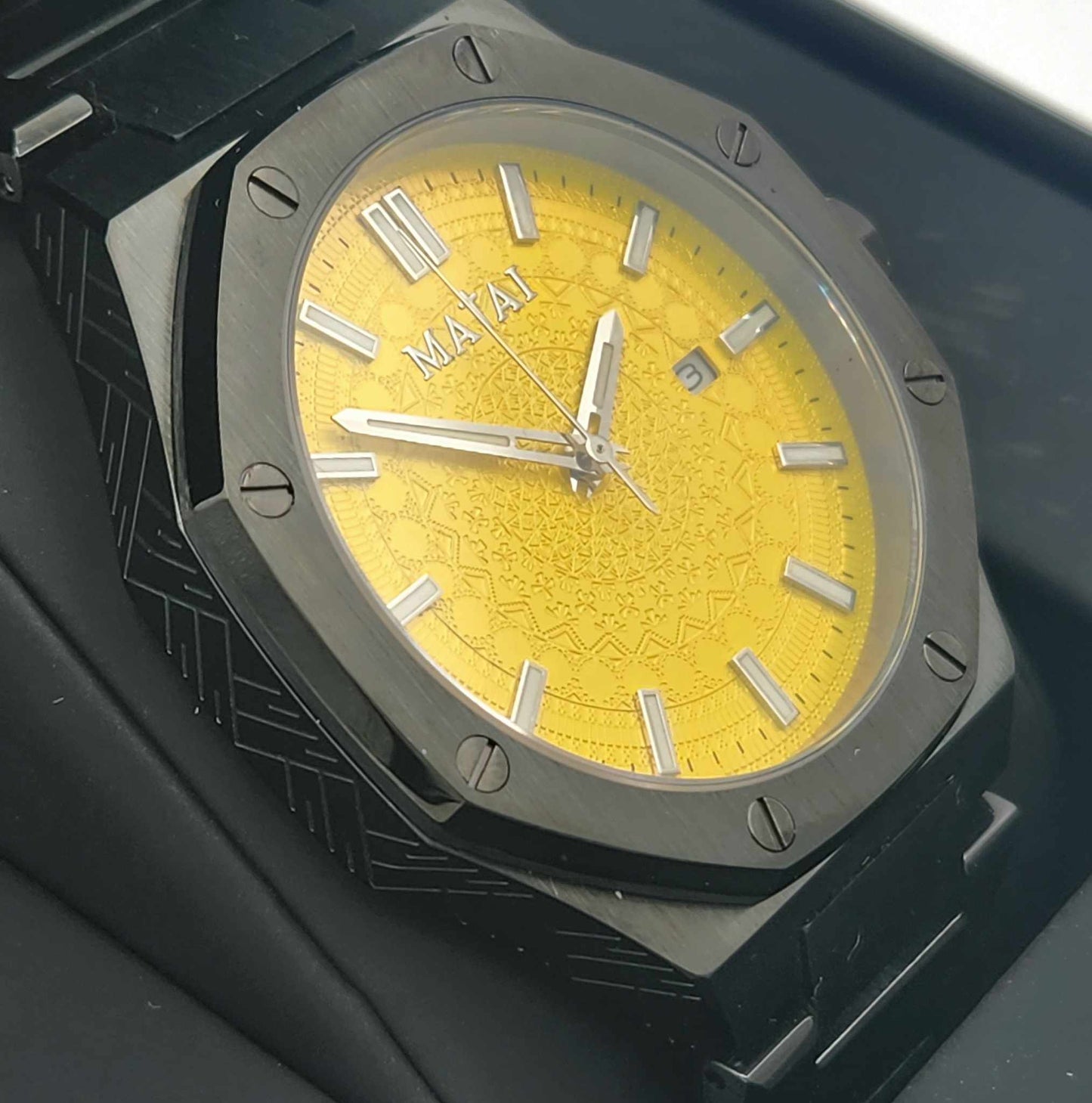 Matai - Iva Masina Collection Black / Yellow