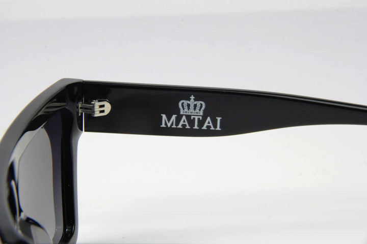 Matai - J22 | Sunglasses | Acetate | Polarised | Nonu Black & White